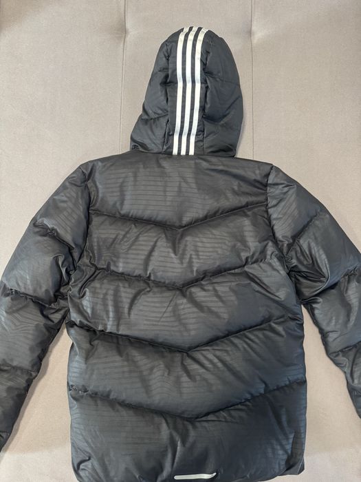 Geacă puffer Adidas