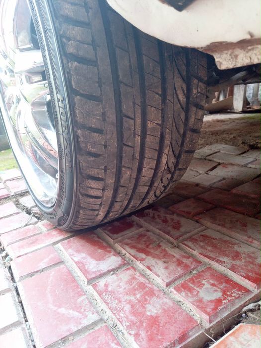 R17 diska baloni bilan sotiladi