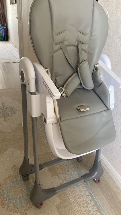 Продам детский стол