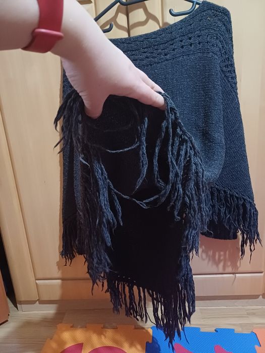 Vand poncho de femei, M, in stare impecabilă