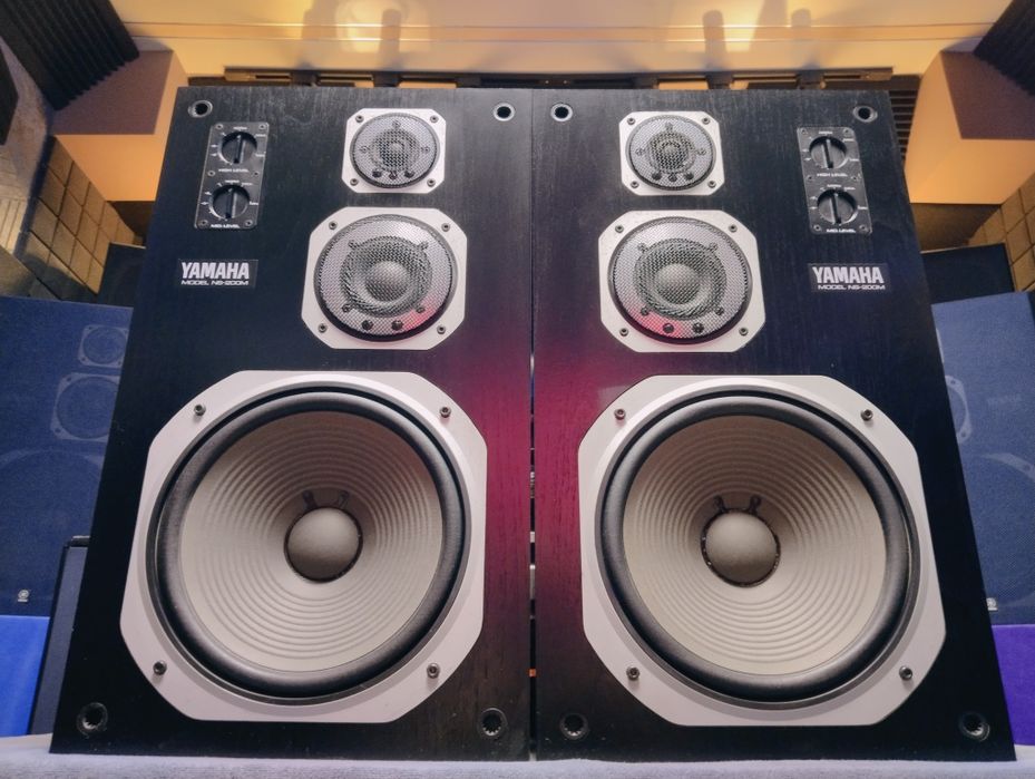 YAMAHA NS-200M акустическая система