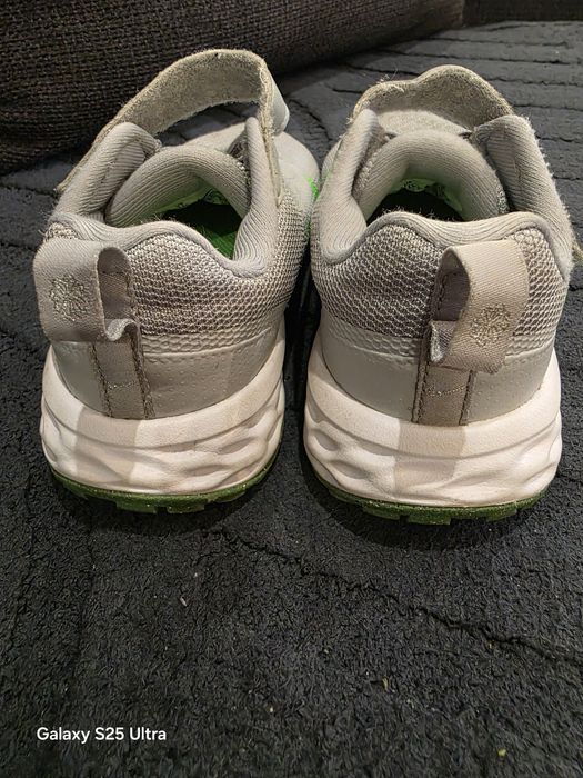 Маратонки Nike  28 номер