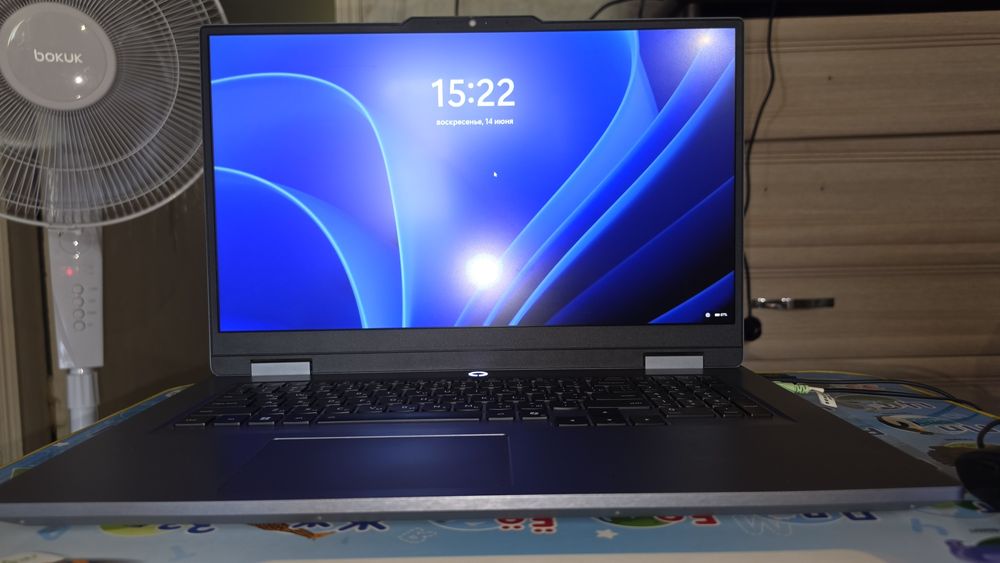 Lenovo LOQ 17 IRX10