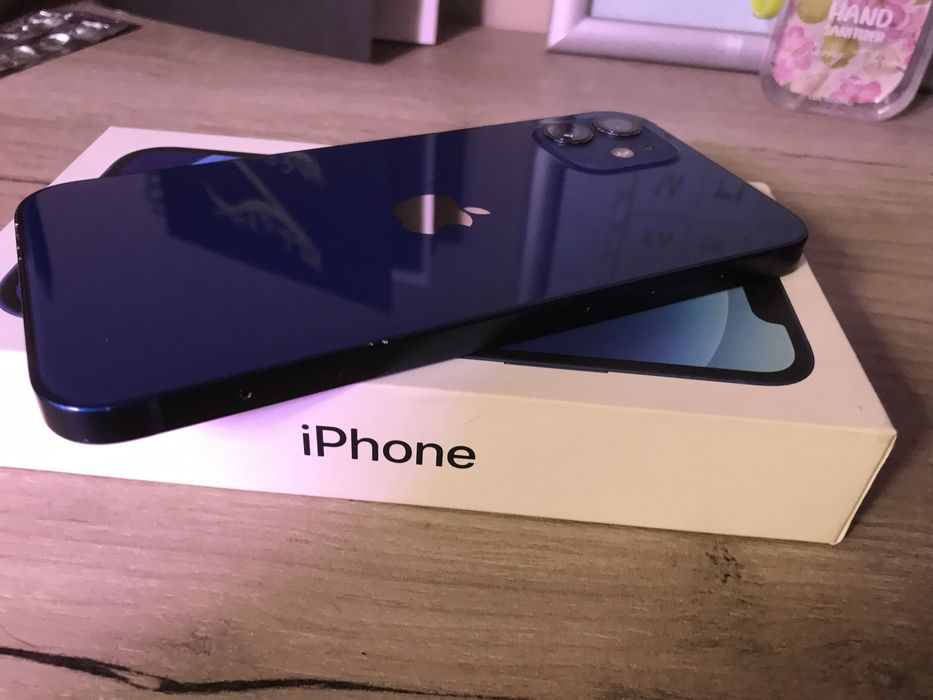 Iphone12,128 gb