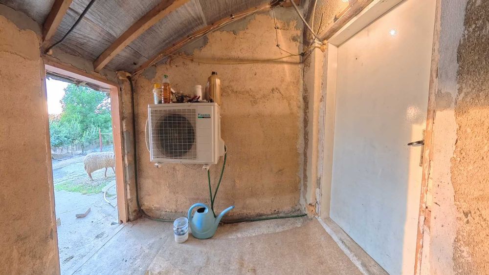 Продава се Промишлена сграда в Разград, Лудогорие - 70000 кв.м за 3 €/кв.м - Снимка #4