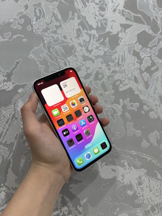 Срочно продам айфон 12