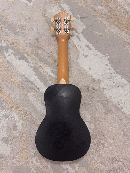 продам укелеле сопрано Terris Plus 70 bunny