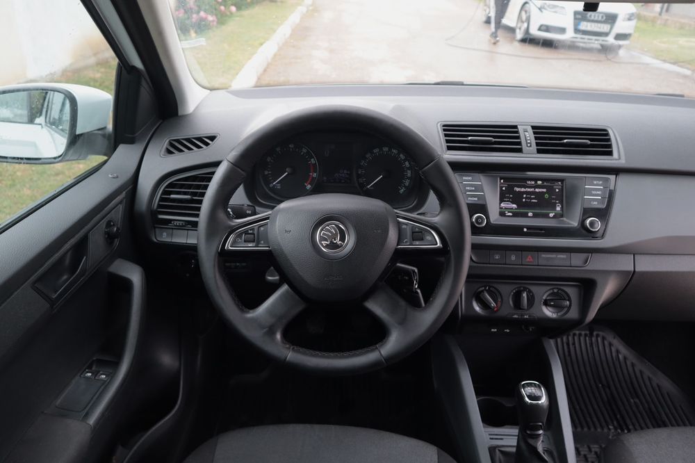 Skoda Fabian 1.2i 90кс 6ск