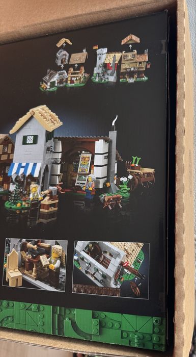 Lego LEGO  Castle Medieval Town Square 10332 [Original] [Sigilat]