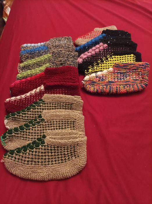 Мъжки терлици - 2модела, различни разцветки, ръчно плетени