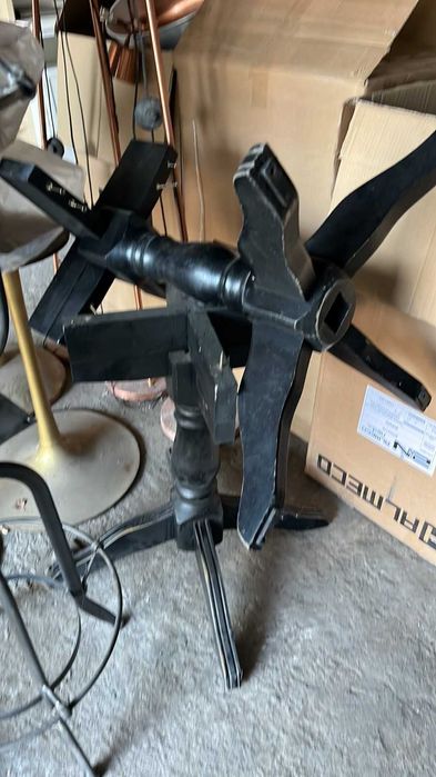 Стойки за маси на ниски цени