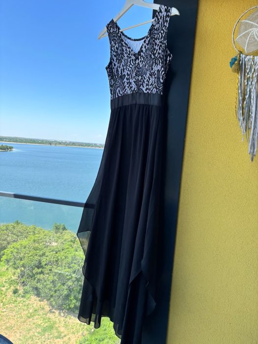 Rochie cu alb si negru