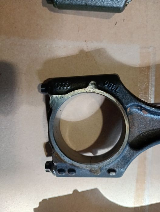Piston pistoane audi a4 audi a5 audi q5 2.0tfsi euro6 cod dms dmsa