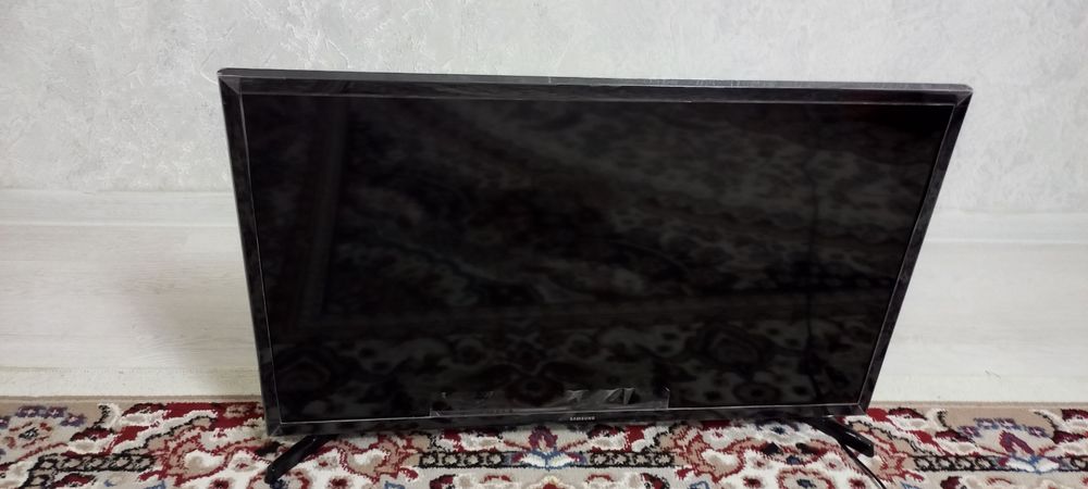 32 TV samsung yangi 150$
