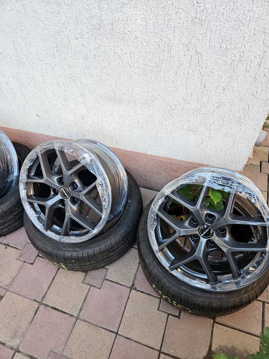 Jante VW/Audi R17 5x112 cu Anvelope Vară