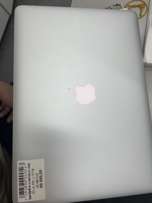 Macbook Air core i5 8GB