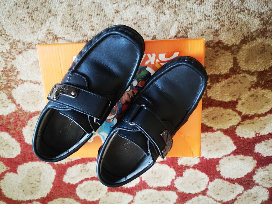 Туфли - макасины в школу. Размер 33.