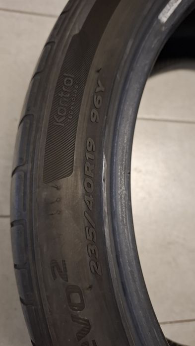 2бр летни гуми Hankook 235 40 19