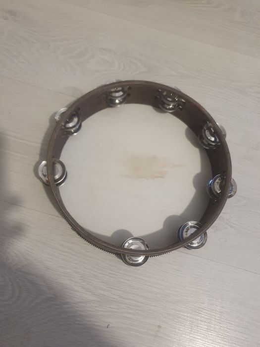 Instrument muzical gen tarabana