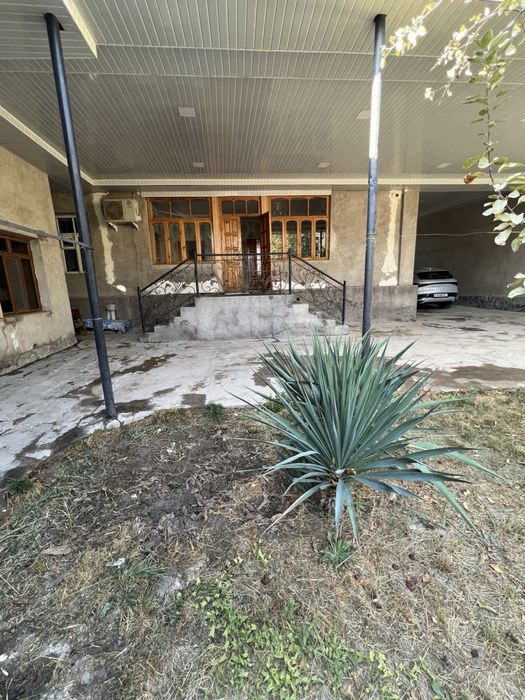 Sotuvga hovli uy, 6 sotix 6 xona, SROCHNO SOTILADI