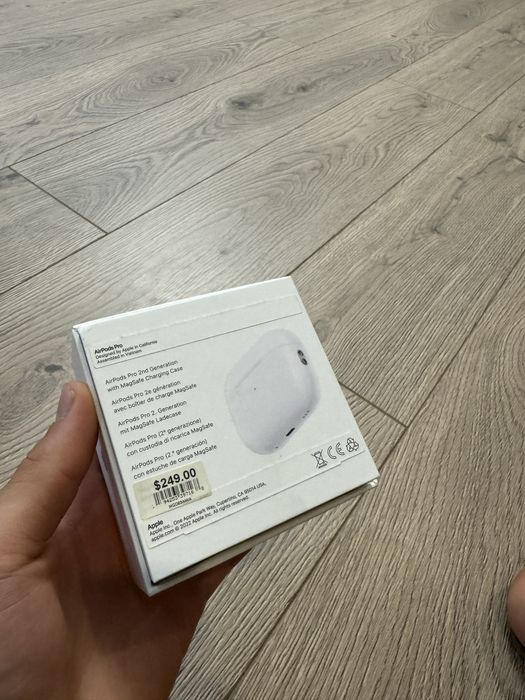 Продам наушники AirPods Pro 2