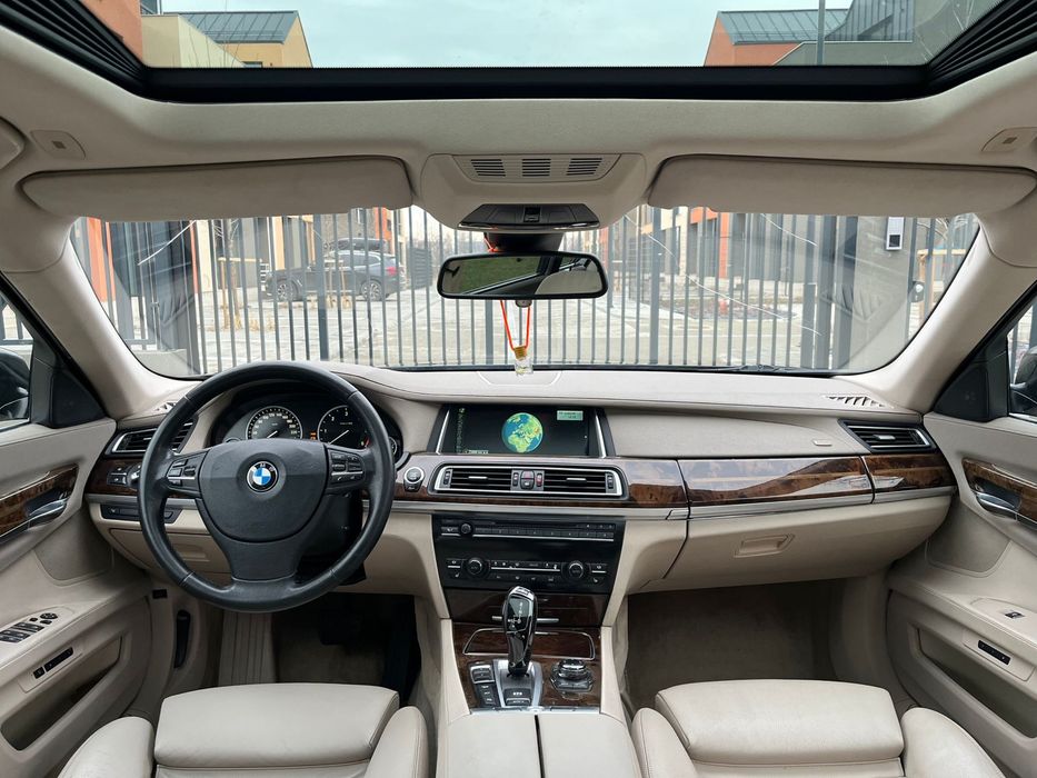 • Bmw 730d • X-drive • Individual • Facelift •