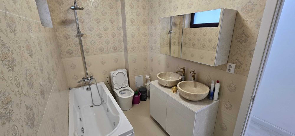 Casă De Închiriat – Ideală Pentru Locuință Sau Afaceri