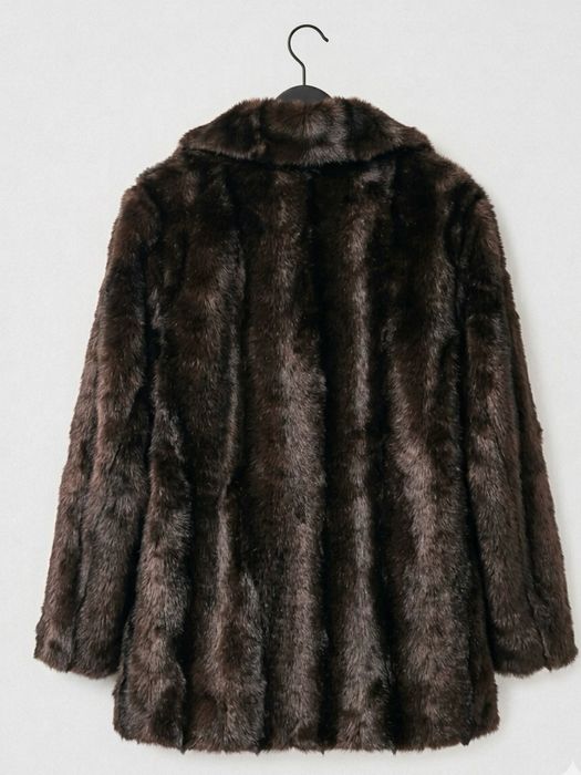 Яке RESERVED с изкуствени космк – S/M, 36