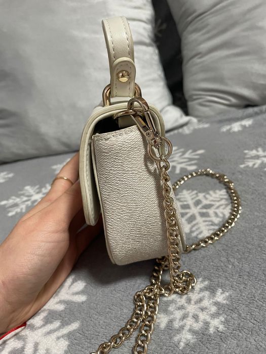 Geanta dama Guess
