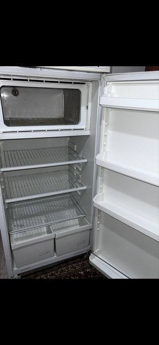 Холодильник  б/у
