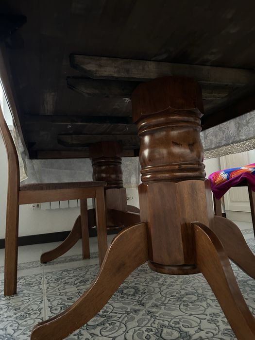 Стол и стулья Малайзия продается