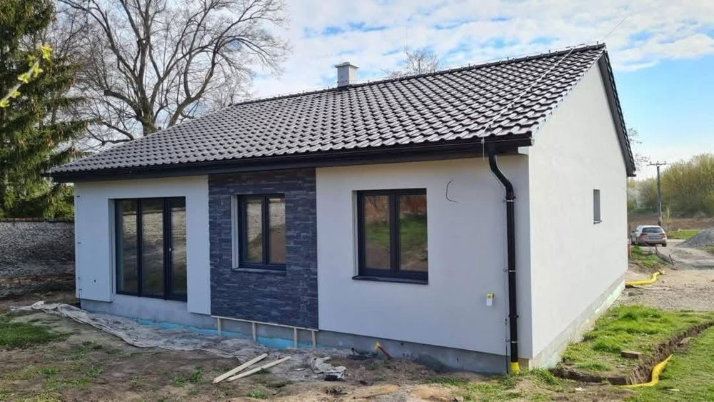 Executam case pe structura metalica usoara din panouri sandwich