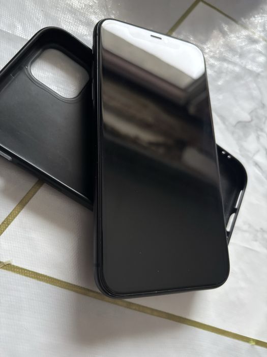 Айфон 11 продатся