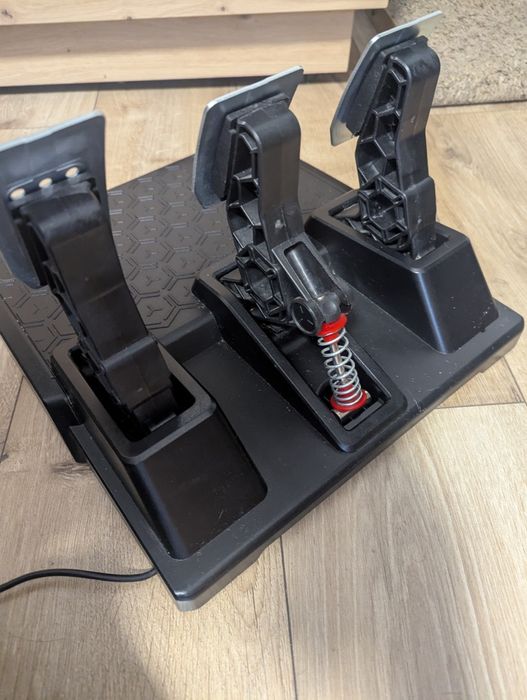 Volan + Pedale Thrustmaster T248P (PC/PlayStation)