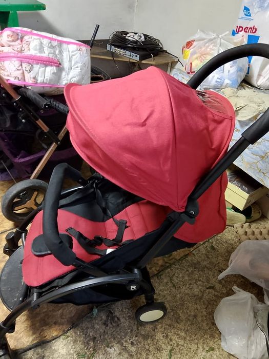 Продам детскую прогулочную коляску