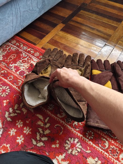 Сварочный перчатки зимние продам