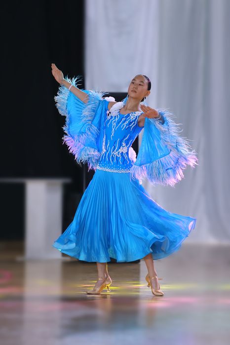 Платье на стандарт, юниор 1