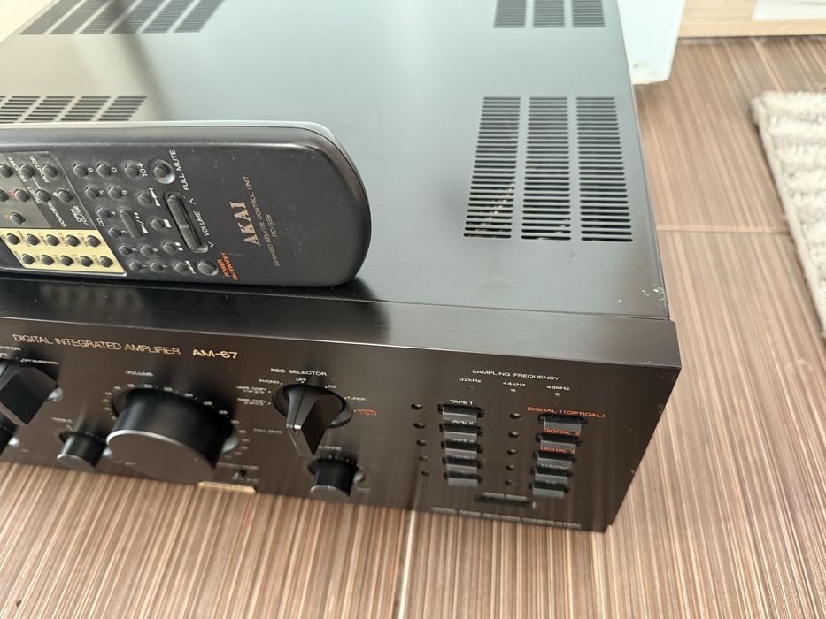 Akai AM-67 DAC Качествен стерео усилвател