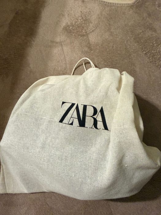 Zara Сатенени обувки на ток с височина 10 см