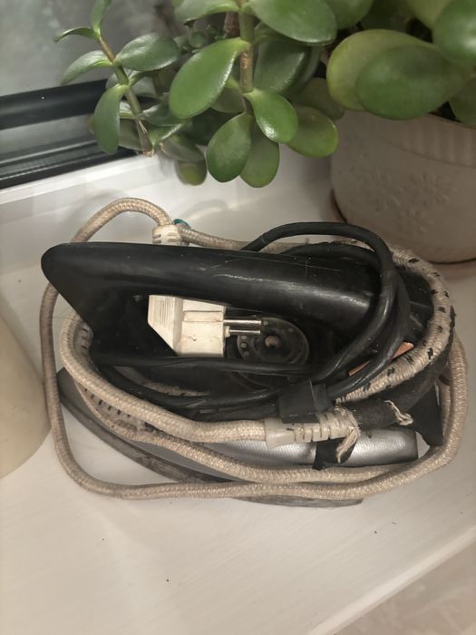 Продам утюг советский