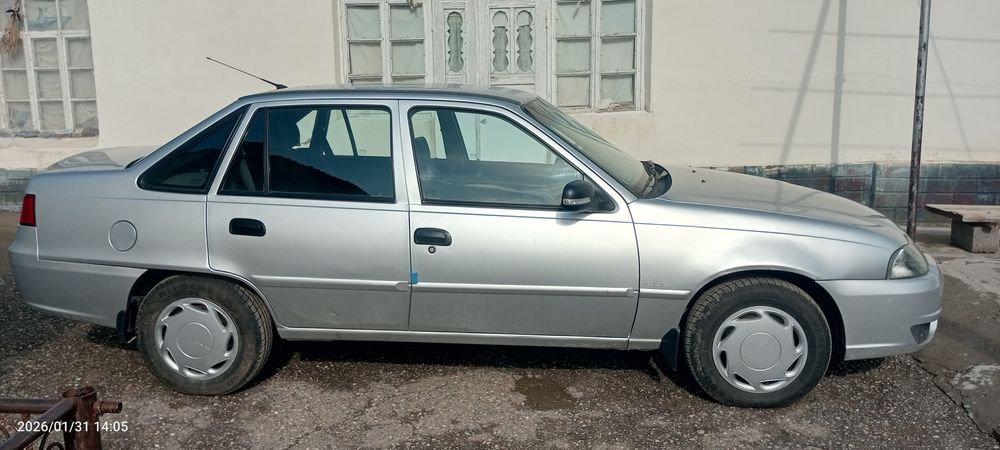 Xolati yaxshi xich qanaqa ishi yu akum yangi rezina yangi