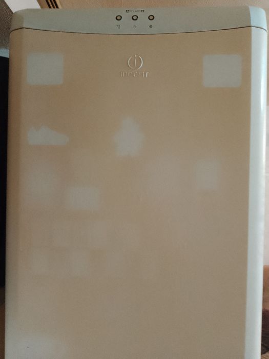 Хладилник Индезит