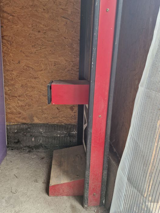 Стол для парикмахерской