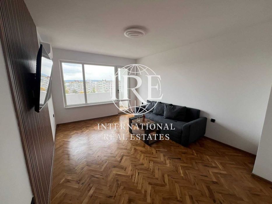 Продава се Тристаен апартамент в Варна, Левски - 90 кв.м за 2612 €/кв.м - Снимка #1