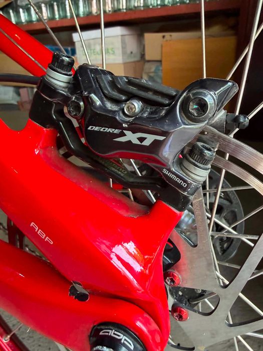 Спирачки за колело Shimano DEORE XT (4 бутални)