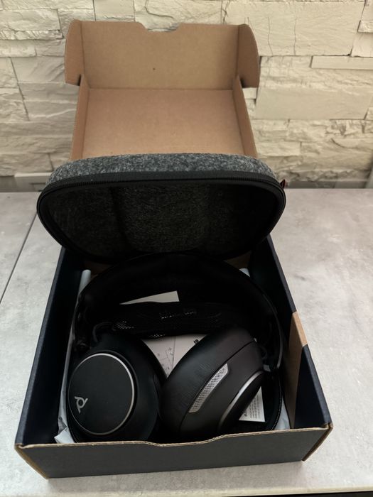 Poly Voyager Surround 80C Noise cancelling