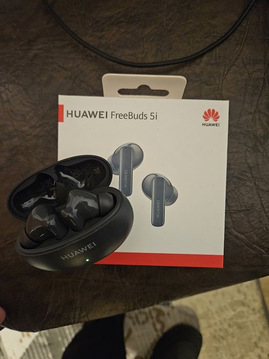 Продам наушники Huawei