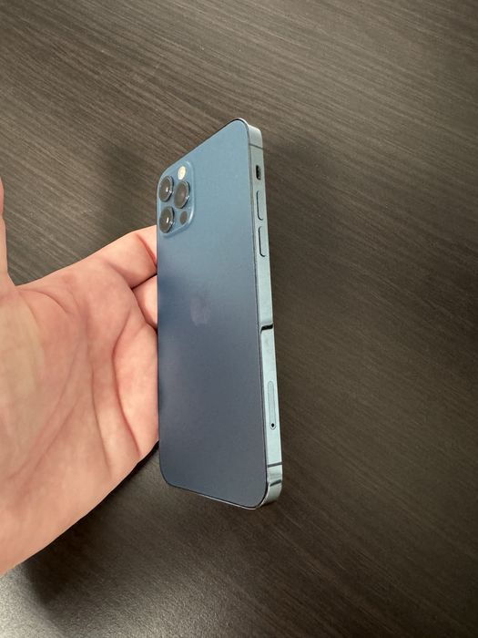 Vand iPhone 12 Pro 256gb