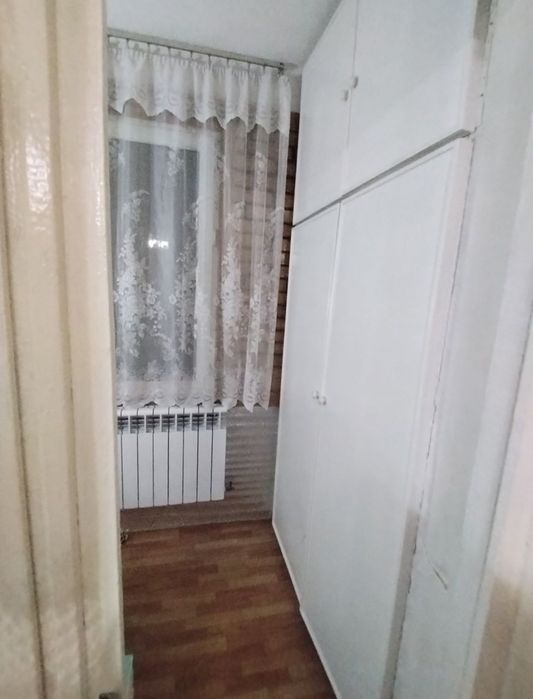 Продаётся 1/4/4 сергели-2