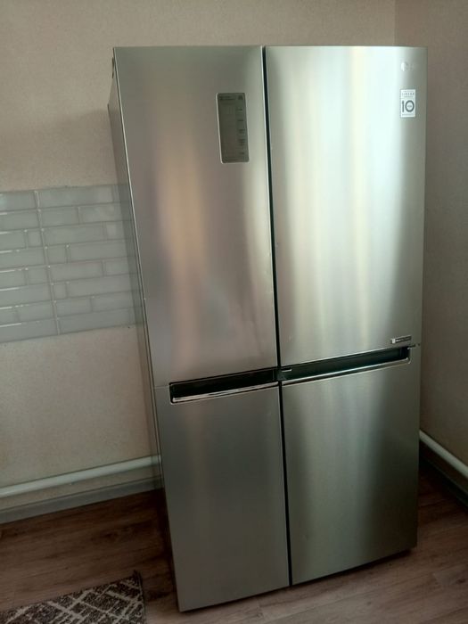 Холодильник двухкамерный